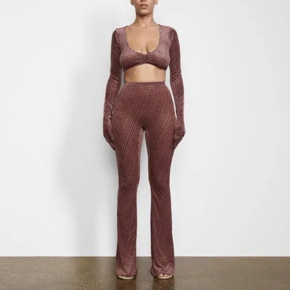 NWT SKIMS Chestnut Velvet Logo Glove Crop Top Size XXS - Picture 2 of 9